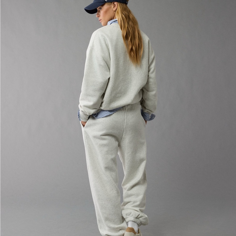 American Eagle Women’s Fleece Jogger